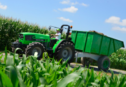 noticias-maquinaria-DEUTZ-FAHR-serie 4
