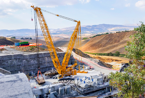 noticias-maquinaria-Liebherr-grua-tunel