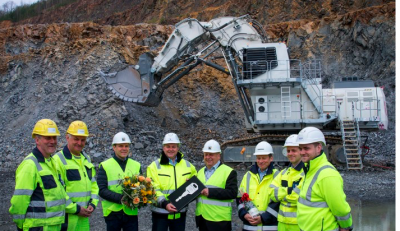 noticias-maquinaria-Liebherr-excavadora-mina