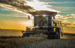 noticias-maquinaria-AGCO Corporation-ideal-combine