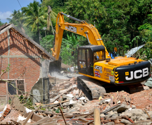 noticias-maquinaria-jcb-dona-excavadora