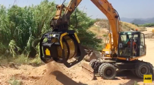 noticias-maquinaria-mb-cuchara-playa