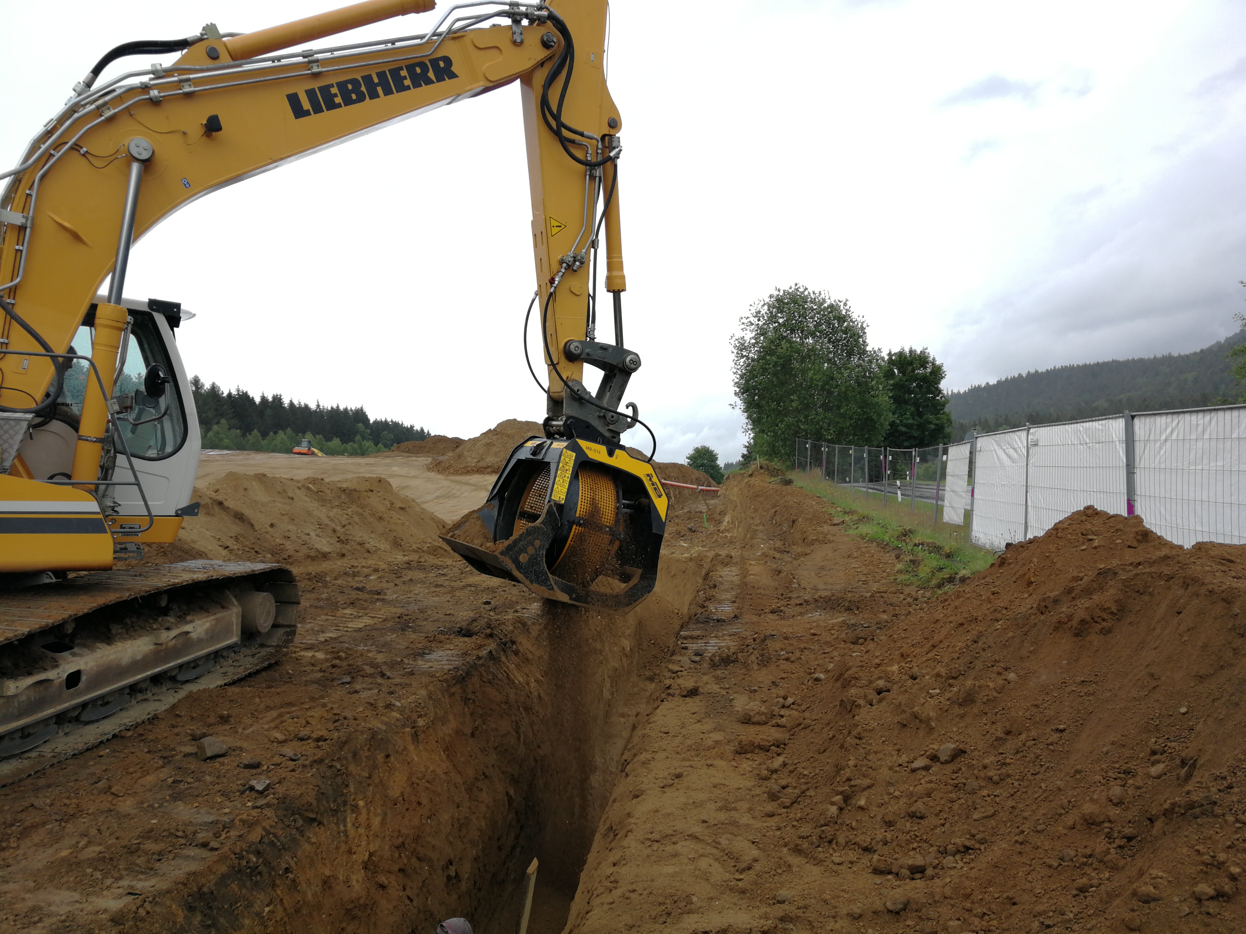 MB-S14 - Liebherr - piping - soil_1531820516