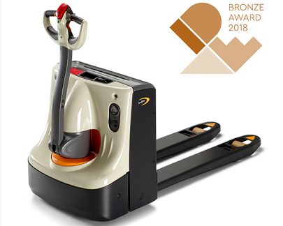 noticias-maquinaria-transpaleta-crown