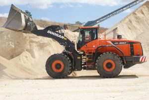 noticias-maquinaria-doosan-dl580
