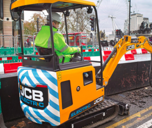 noticias-maquinaria-JCB -electrico