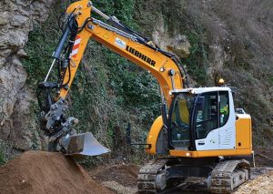 noticias-maquinaria-Liebherr-excavadora sobre neumáticos