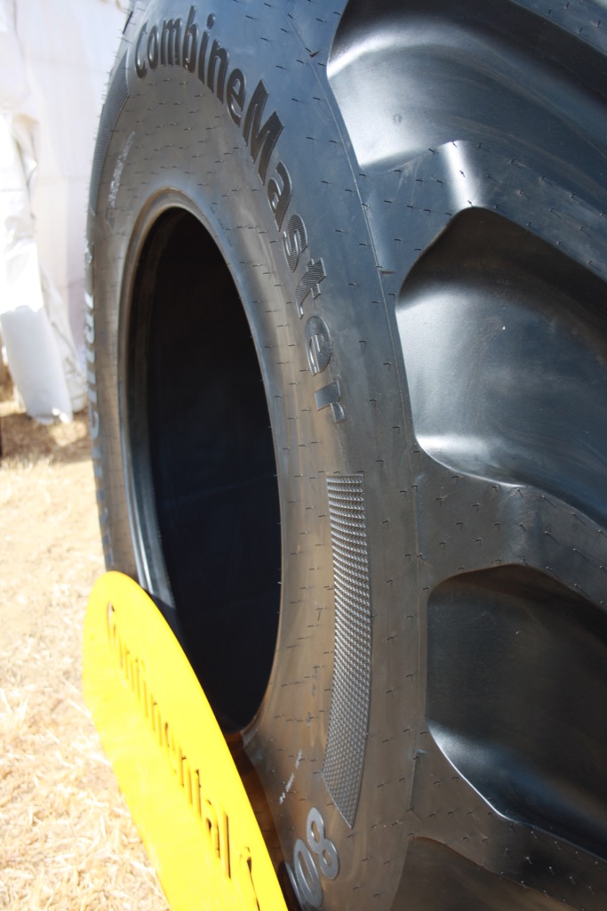 noticias-maquinaria-continental-combinemaster