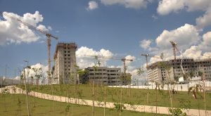noticias-maquinaria-Grua- torre- Liebherr