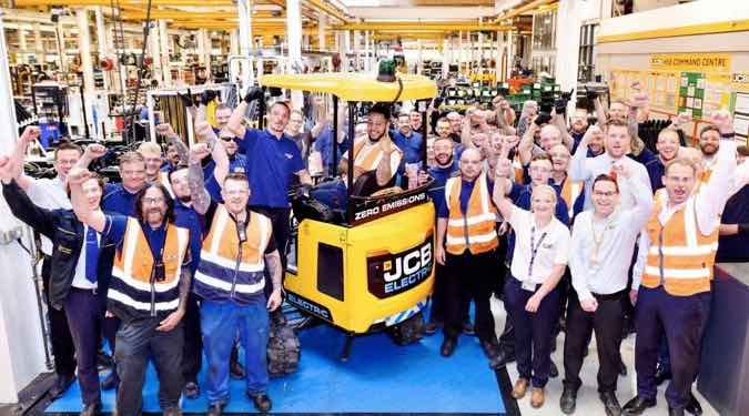 noticias-maquinaria-JCB-miniexcavaroras eléctricas