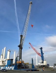 noticias-maquinaria-grúa portuaria móvil Liebherr