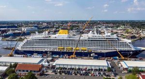 noticias-maquinaria- grúas-liebherr-barco