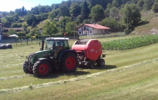 noticias-maquinaria- rotoempacadora - Kuhn VB serie 3100