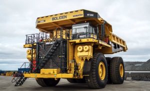 noticias-maquinaria-Komatsu -volquete-830E-5