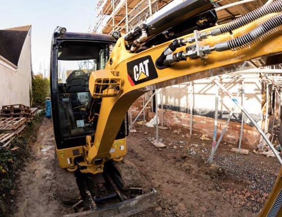 noticias-maquinaria- finanzauto- miniexcavadoras Cat®