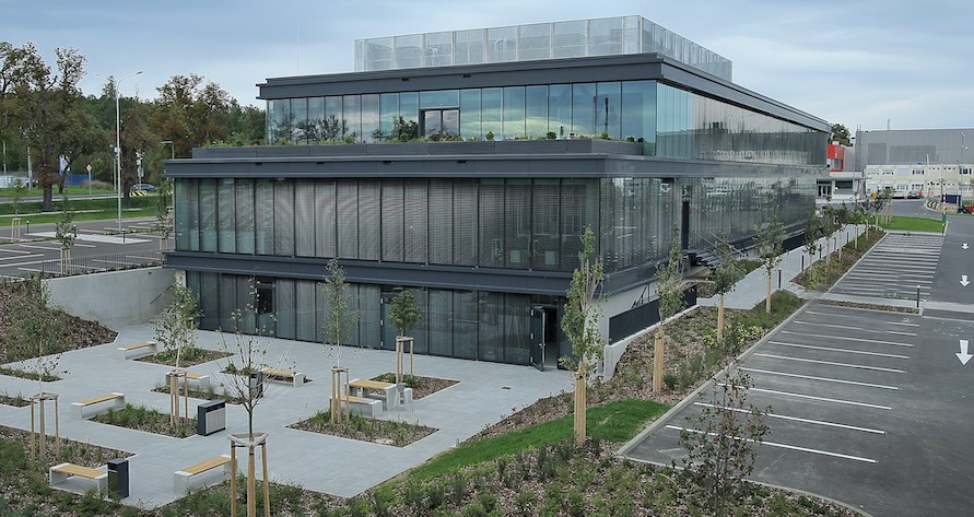 noticias-maquinaria-Bobcat -sede-checa