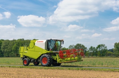 noticias-maquinaria-CLAAS Avero-cummins