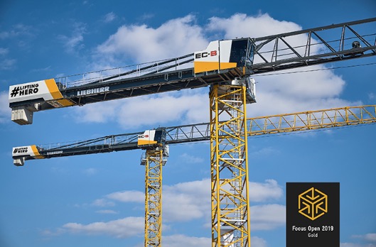 noticias-maquinaria- grúa -liebherr-ecb