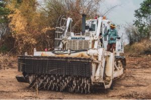 noticias-maquinaria-Komatsu-minas