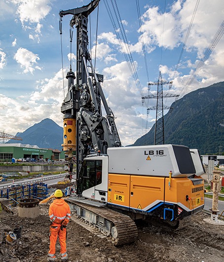 noticias-maquinaria- Liebherr LB 16
