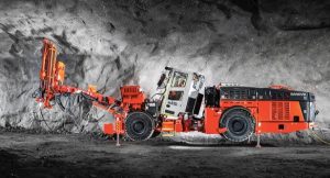 noticias-maquinaria-empernadora-sandvik-DS512i Rock