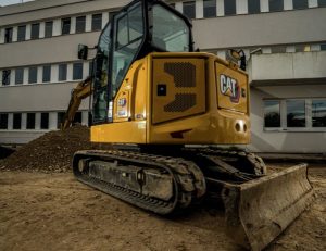 noticias-maquinaria-CAT® 306 CR-miniexcavadora