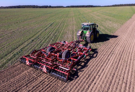 noticias-maquinaria- cultivador-Kverneland