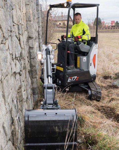 noticias-maquinaria-excavadora E17z de Bobcat