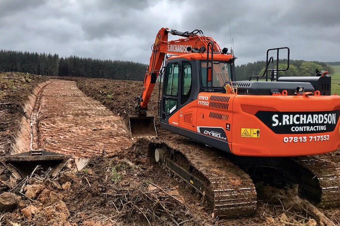 noticias-maquinaria-excavadoras- orugas Doosan