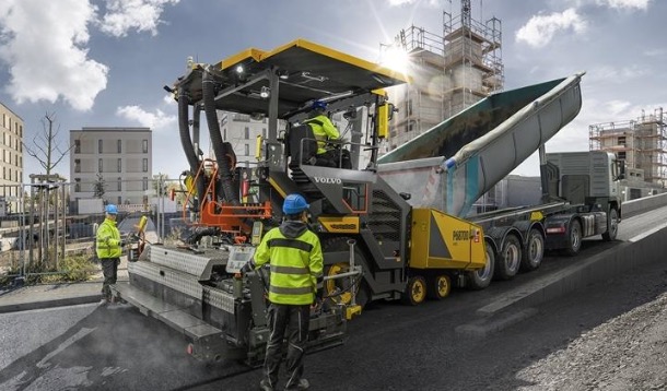 noticias-maquinaria- extendedoras -volvoce-P6870D ABG