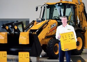 noticias-maquinaria- Dyson-jcb