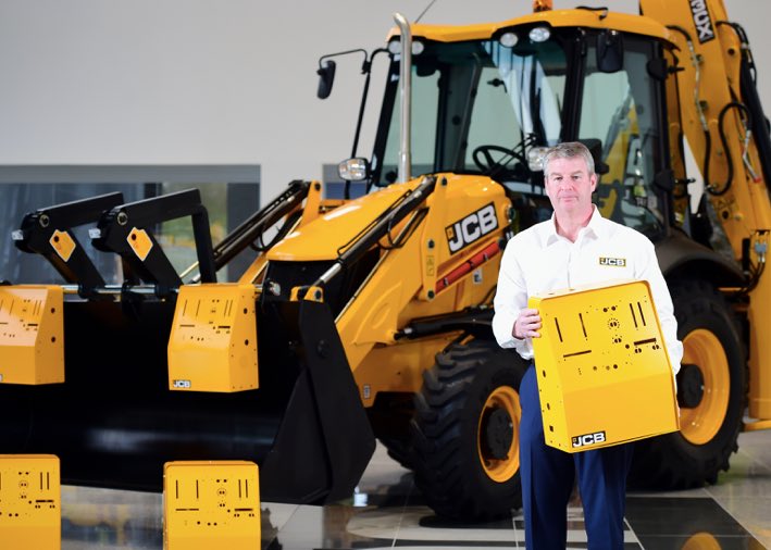 noticias-maquinaria- Dyson-jcb