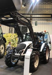 noticias-maquinaria- FIMA-valtra-a114
