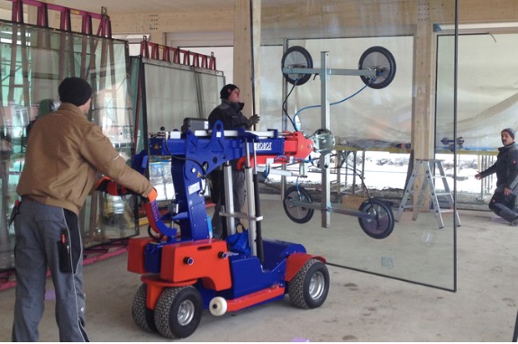 noticias-maquinaria-Robot KS 600 -spain-crane
