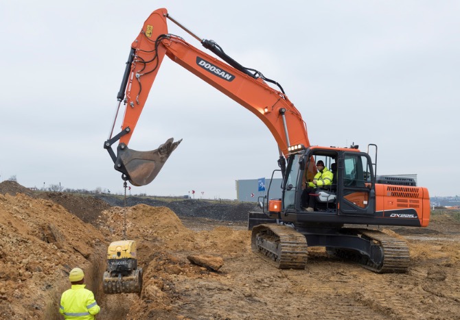 noticias-maquinaria-doosan-cargador de ruedas DL300-5