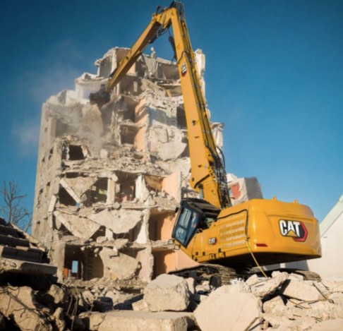 noticias-maquinaria-excavadora Cat® 352 UHD Ultra High Demolition