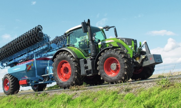 noticias-maquinaria- Fendt 700 Vario