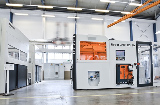 noticias-maquinaria-Liebherr-centro-automatizacion