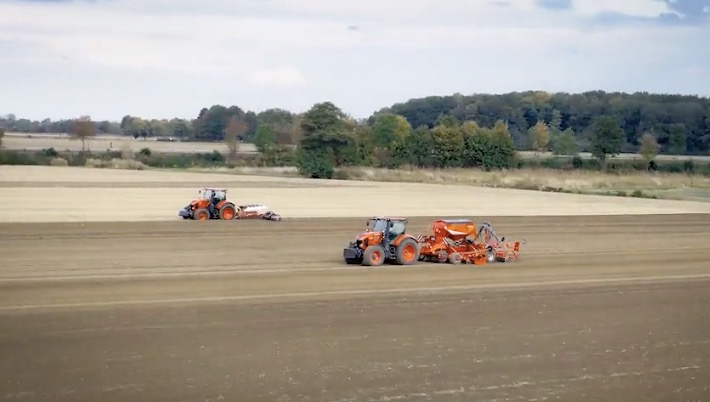 noticias-maquinaria-Serie M7003 de Kubota