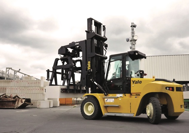 noticias-maquinaria-carretilla elevadora Yale GDP120DC