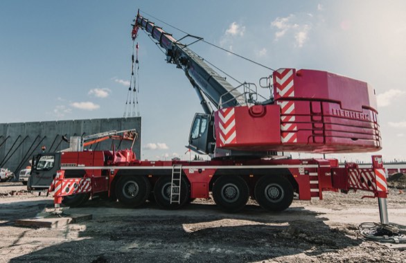 noticias-maquinaria-Liebherr-grua