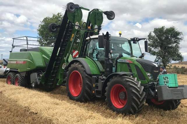 noticias-maquinaria-empacadora -fendt-2