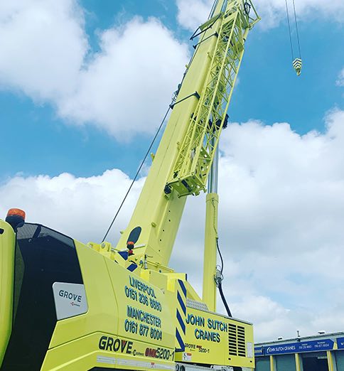 noticias-maquinaria- grúa todo terreno Grove GMK5200-1