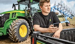 noticias-maquinaria- John Deere-Operations Center
