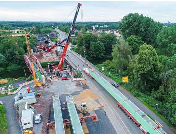 noticias-maquinaria-Liebherr-gruas-tandem