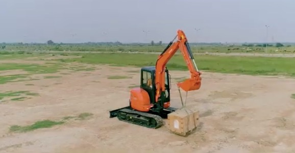 noticias-maquinaria-U50-5-kubota-miniexcavadora