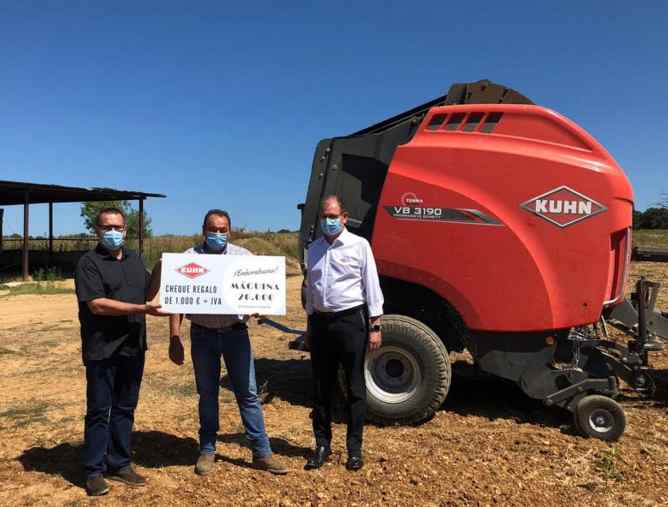 noticias-maquinaria-rotoempacadora VB 3190 de Kuhn
