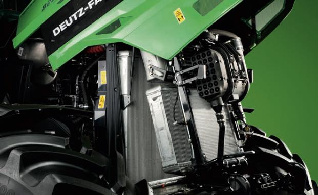 noticias-maquinaria-DEUTZ-FAHR 8280 TTV-motor