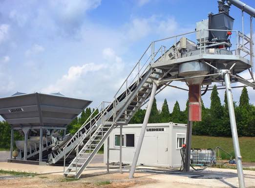 noticias-maquinaria-Liebherr-LCM 1 0