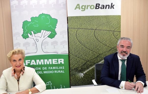 noticias maquinaria CaixaBank agrobank